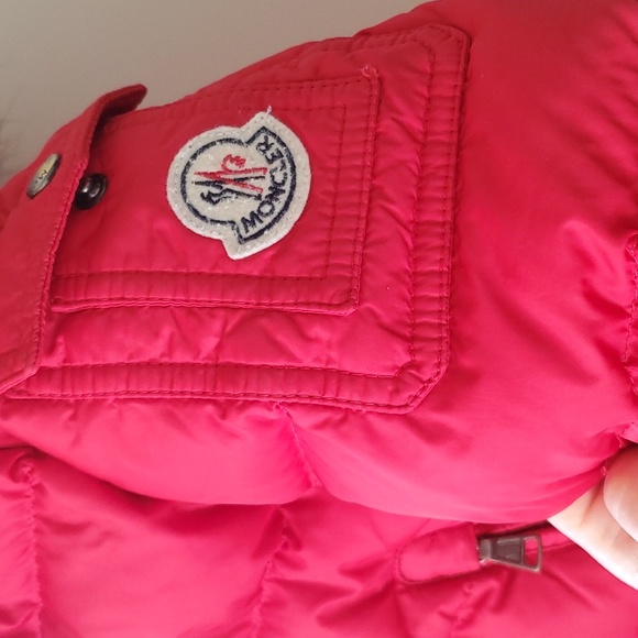 Moncler jacket size 10 with feathers hat around the hat - Picture 5 of 15